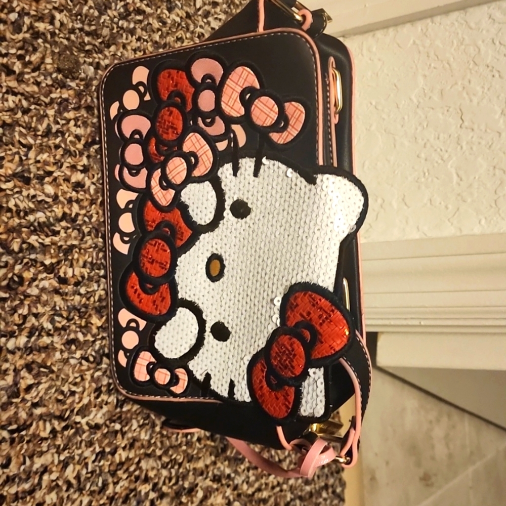 Danielle Nicole hello kitty purse